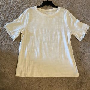 Ann Taylor Loft White Blouse w crochet lace sleeve